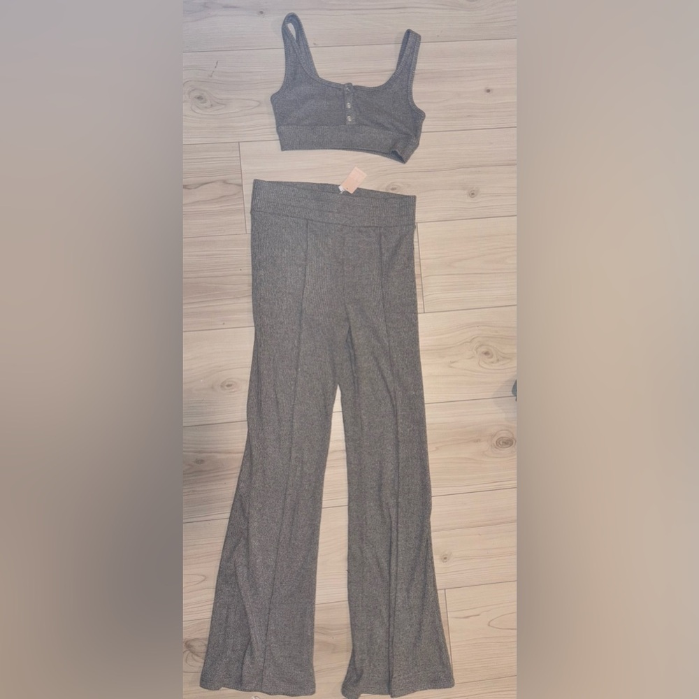 Garage Two Piece Set